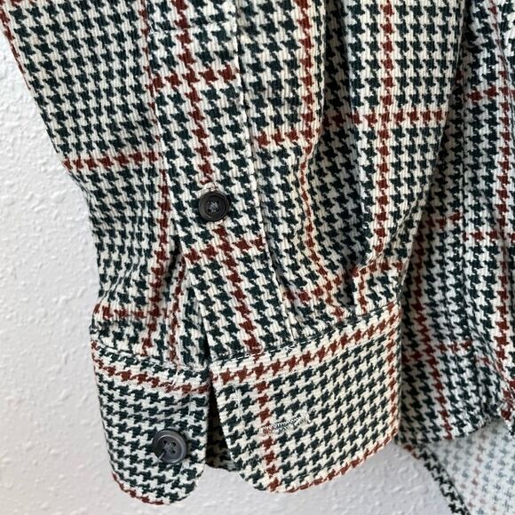 Bossini Button Down Dress Shirt Size XL EUC - Picture 4 of 6